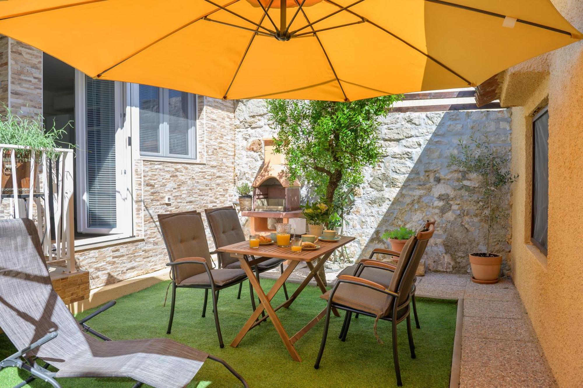 Apartman Dana Kastelir-Labinci Экстерьер фото